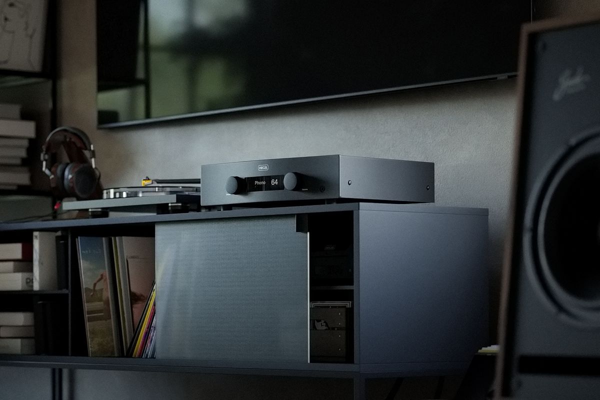 Hegel H190v Integrated Streaming Amplifier On Table