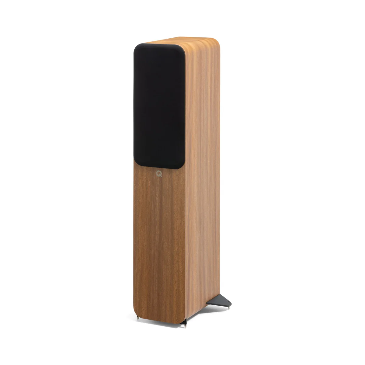 Q Acoustics 3050c Floorstanding Speakers With Grille Front Side View Pin Oak