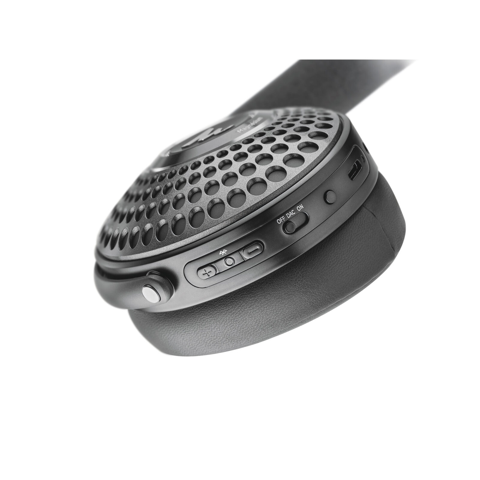 Focal Bathys Mg Anc Heaphone Graphen Grey Earpice Closeup